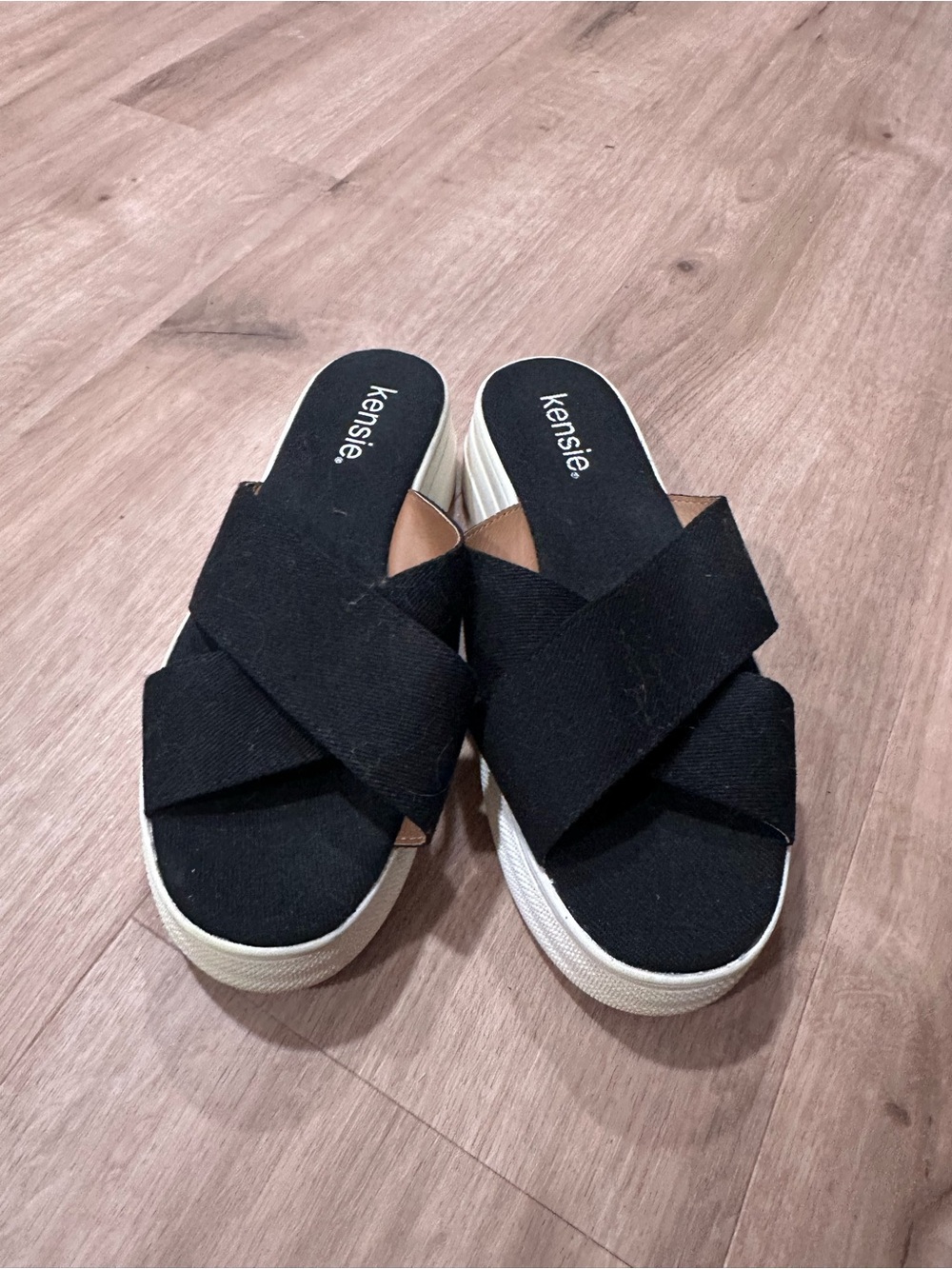 Kensie Black Crisscross Platform Slide Sandals